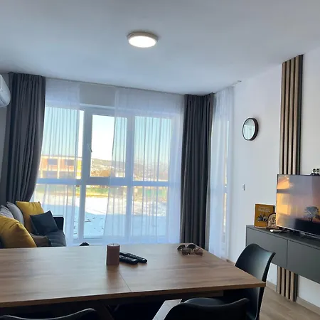 двустаен в младост * 바르나